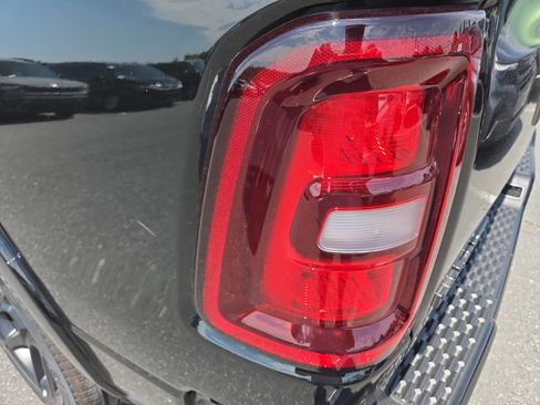 New 2026 RAM 1500 Laramie AWD/4WD image 11