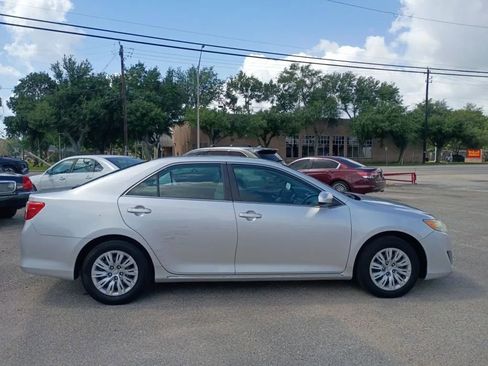 Used 2014 Toyota Camry LE w/ Fleet Convenience Package FWD image 6