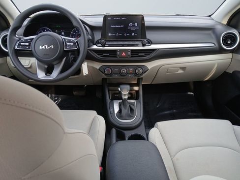 Used 2023 Kia Forte LXS image 10