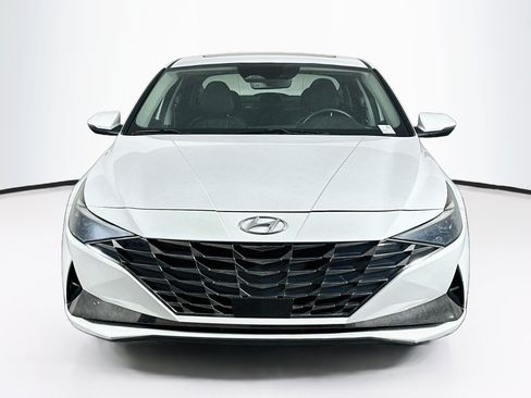 Used 2023 Hyundai Elantra Limited FWD image 2
