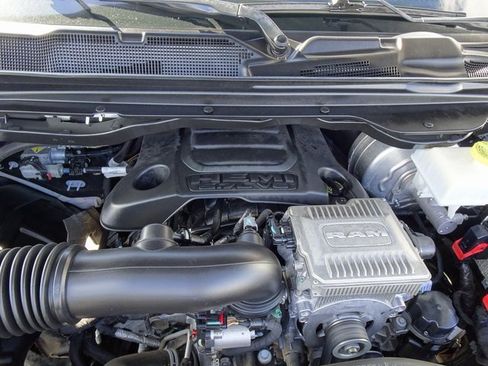 Used 2019 RAM 1500 Limited image 33