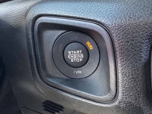 Used 2024 Jeep Wrangler Unlimited w/ Convenience Group AWD/4WD image 34