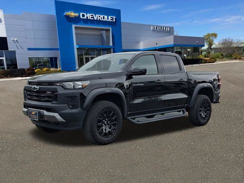 Used 2023 Chevrolet Colorado Trail Boss w/ Advanced Trailering Package AWD/4WD image 34