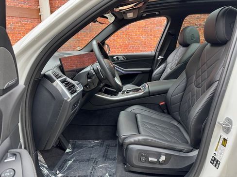 Certified 2024 BMW X5 xDrive40i w/ Premium Package image 22