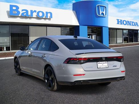 Used 2024 Honda Accord Sport image 4