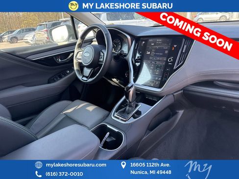 Used 2025 Subaru Outback Onyx Edition AWD/4WD image 18