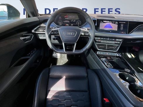 Used 2022 Audi e-tron GT Premium Plus w/ Performance Package image 8