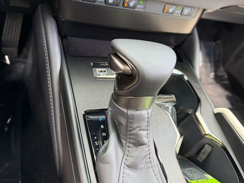 Certified 2025 Lexus ES 350 350 w/ Premium Package image 23