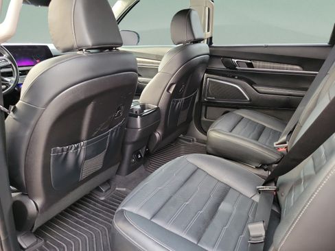 Used 2023 Kia Telluride SX Prestige AWD/4WD image 6