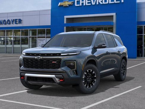 New 2026 Chevrolet Traverse Z71 w/ Driver Confidence Package AWD/4WD image 6
