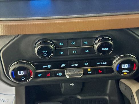 Used 2024 Ford Bronco Outer Banks AWD/4WD image 20