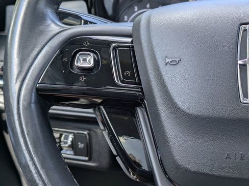 Used 2021 Lincoln Corsair FWD w/ Premium Package image 28