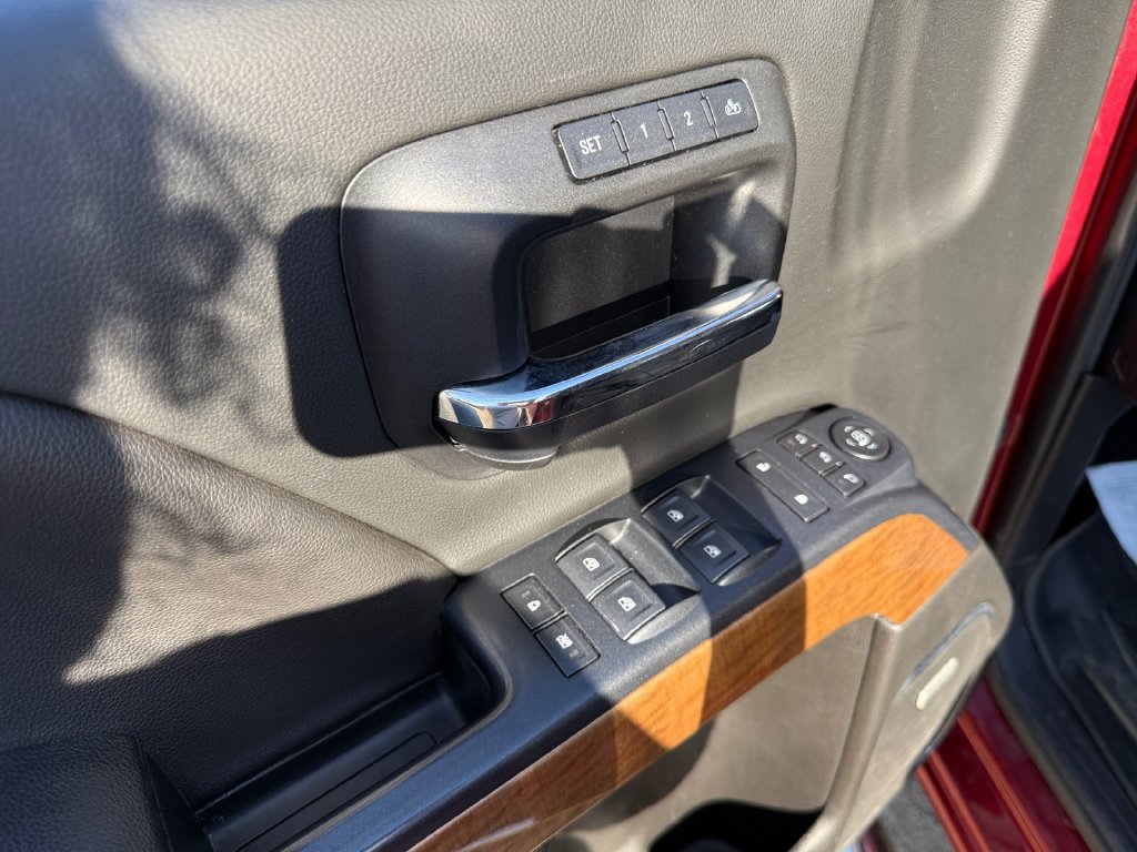 Used 2018 Chevrolet Silverado 1500 LTZ w/ Sport Package AWD/4WD image 20