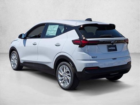 New 2027 Chevrolet Bolt LT w/ Comfort Package FWD image 9