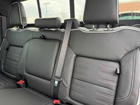 Used 2026 GMC Sierra 1500 AT4X image 21