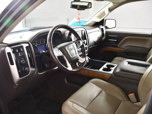 Used 2017 GMC Sierra 1500 SLT w/ SLT Premium Package AWD/4WD image 2