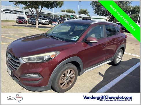 Used 2017 Hyundai Tucson SE Plus w/ Cargo Package FWD image 1