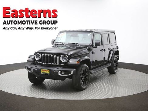 Used 2025 Jeep Wrangler Unlimited Sahara w/ Safety Group AWD/4WD image 56