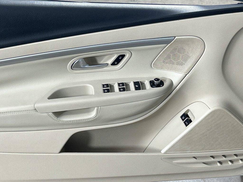 Used 2012 Volkswagen Eos Komfort FWD image 16