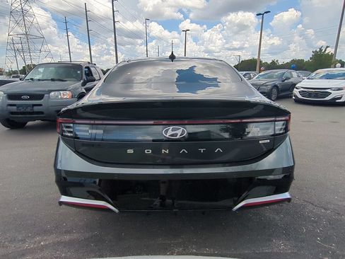 New 2026 Hyundai Sonata Limited FWD image 6