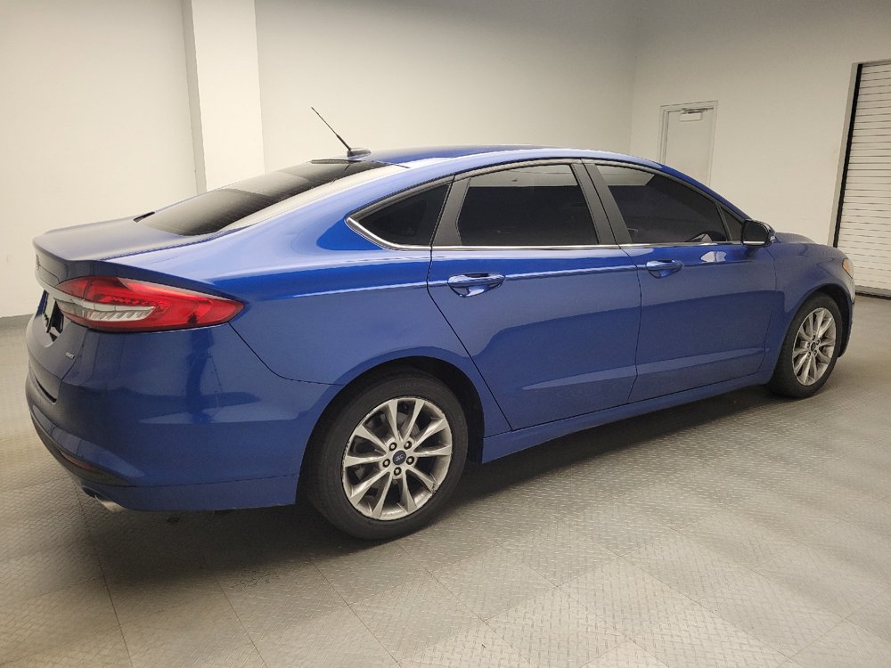 Used 2017 Ford Fusion SE FWD image 10