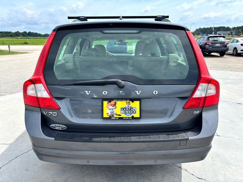 Used 2008 Volvo V70 image 5