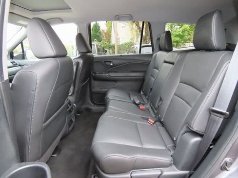 Certified 2022 Honda Pilot Special Edition image 14