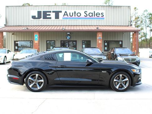 Used 2016 Ford Mustang GT Premium image 8
