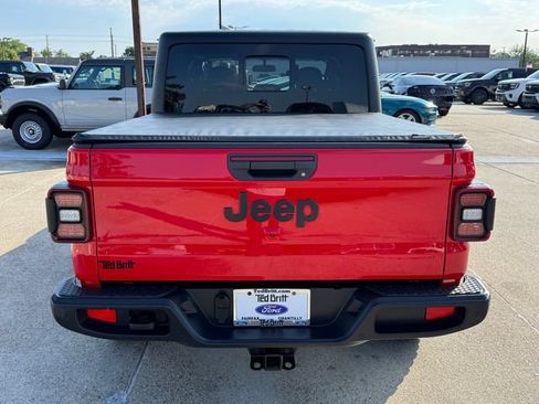 Used 2021 Jeep Gladiator Sport AWD/4WD image 9