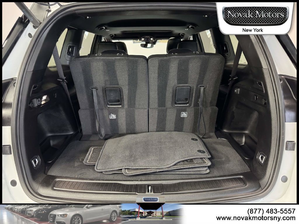 Used 2023 Jeep Grand Cherokee L Laredo AWD/4WD image 12