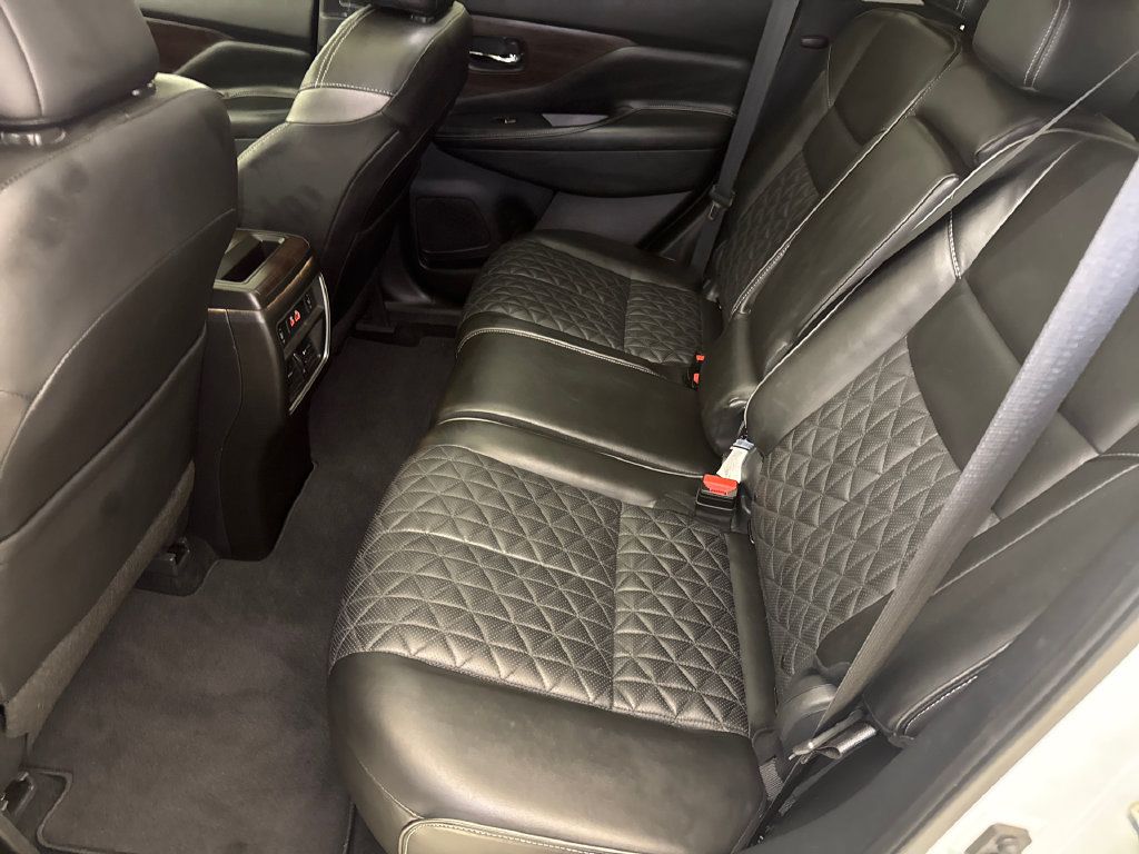 Used 2019 Nissan Murano Platinum w/ Cargo Package FWD image 17