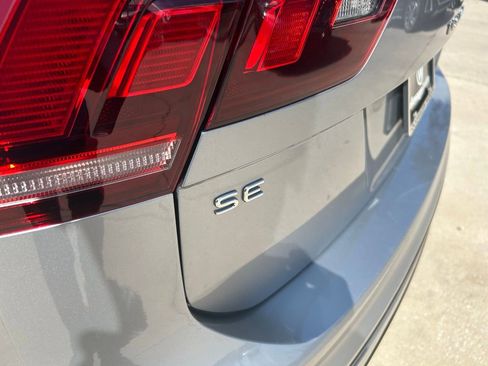 Used 2024 Volkswagen Tiguan SE R-Line image 30