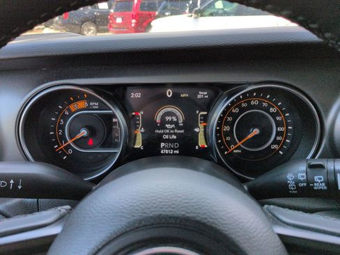 Used 2022 Jeep Wrangler Unlimited Sport AWD/4WD image 27