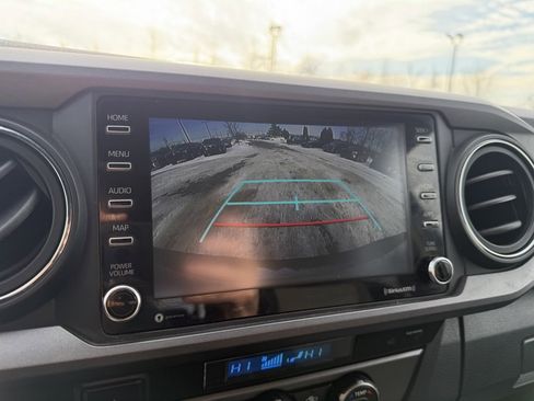 Certified 2023 Toyota Tacoma TRD Off-Road w/ Technology Package image 18