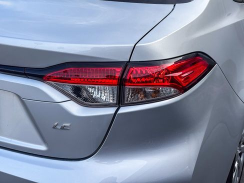 Certified 2025 Toyota Corolla LE image 8