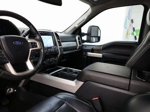 Used 2019 Ford F250 Lariat w/ Lariat Value Package image 88