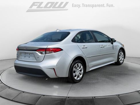 Used 2023 Toyota Corolla LE FWD image 9