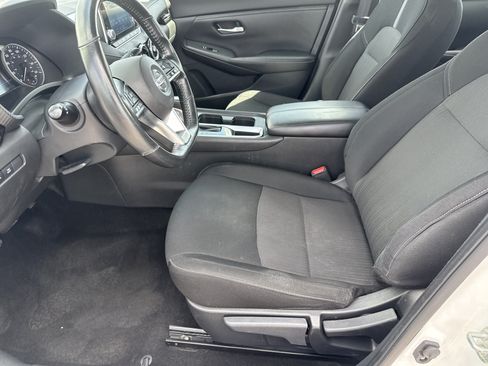 Used 2022 Nissan Sentra SV FWD image 10
