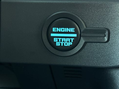 New 2025 Ford Bronco Badlands w/ Sasquatch Package image 23