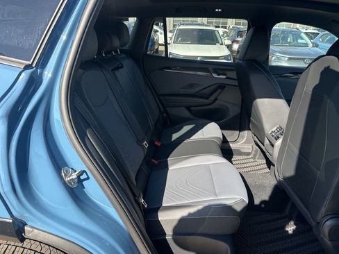 New 2026 Volkswagen Tiguan SE R-Line AWD/4WD image 15