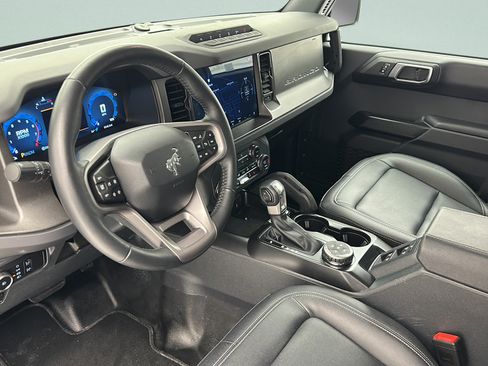 Used 2025 Ford Bronco Badlands AWD/4WD image 13