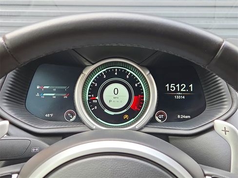 Used 2019 Aston Martin DB11 Volante image 11