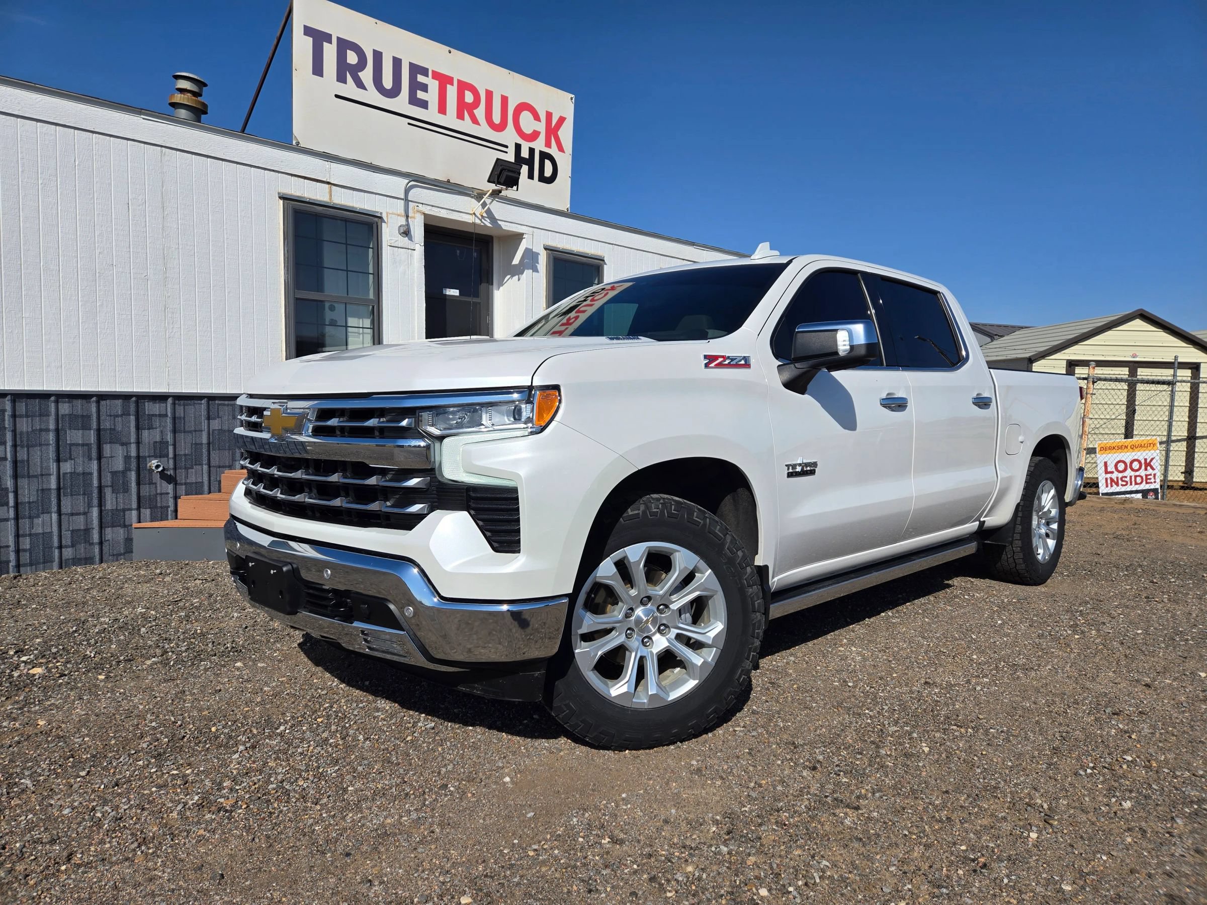 Used 2023 Chevrolet Silverado 1500 LTZ w/ LTZ Premium Texas Edition AWD/4WD image 1
