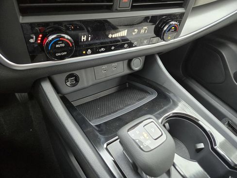 New 2026 Nissan Rogue SV AWD/4WD image 15