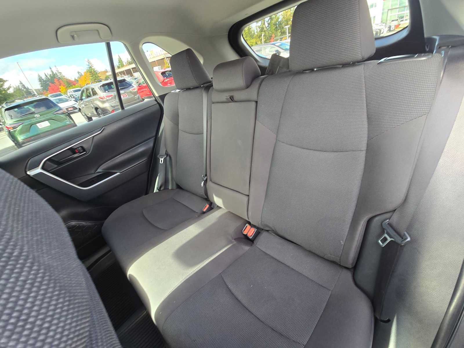 Used 2024 Toyota RAV4 LE AWD/4WD image 17