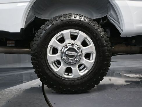 Used 2024 Ford F350 XLT w/ FX4 Off-Road Package image 15