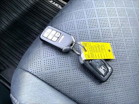 Used 2023 Honda Passport Elite image 15