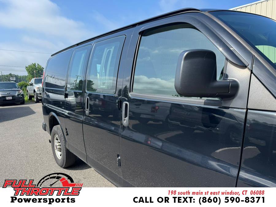 Used 2019 GMC Savana 2500 w/ Chrome Appearance Package RWD image 2