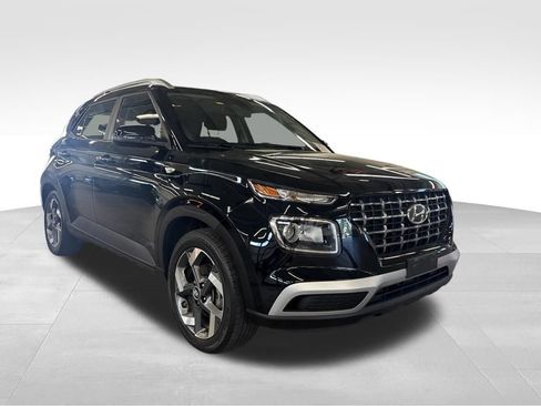 Used 2023 Hyundai Venue SEL FWD image 29