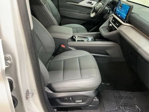 New 2026 Ford Explorer Active w/ Active Comfort Package AWD/4WD image 21